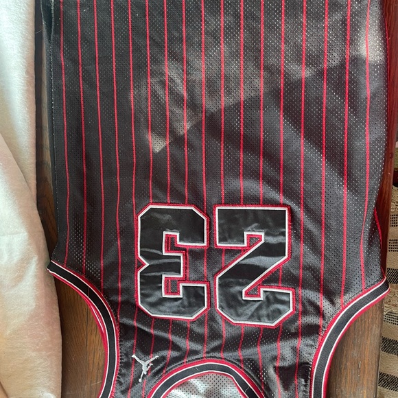 Michael Jordan Jersey - Picture 4 of 5